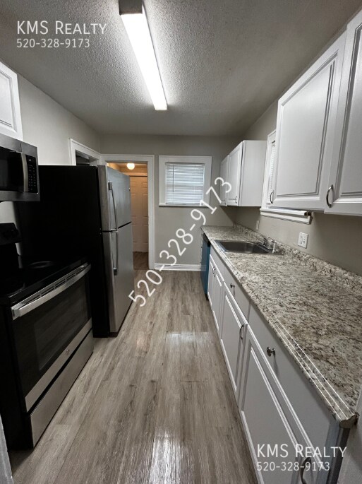 Photo - 4220 Brooklyn Ave