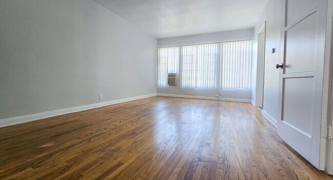 Photo - 478 Landfair Ave