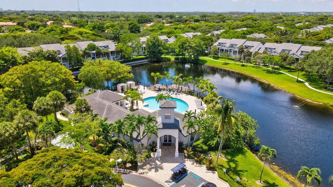 St. Tropez Townhomes & Villas