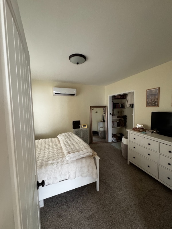 Photo - 1015 Laughlin St