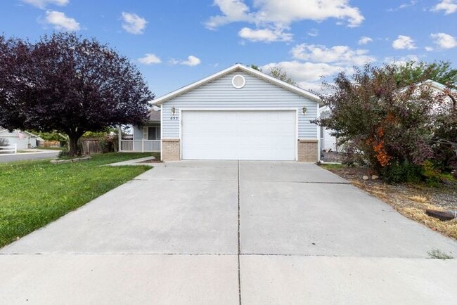 Photo - Wonderful 3 Bedroom Home with New Flooring and Paint