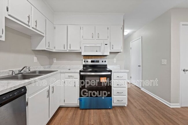 Photo - 28 Crosscreek Dr