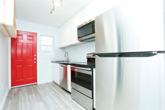 Photo - 3603 Bastrop St Unit 4