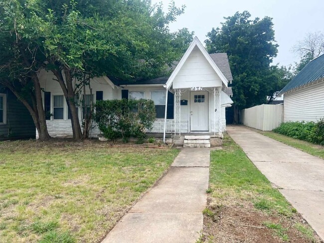 Building Photo - 1432 NW 45th St