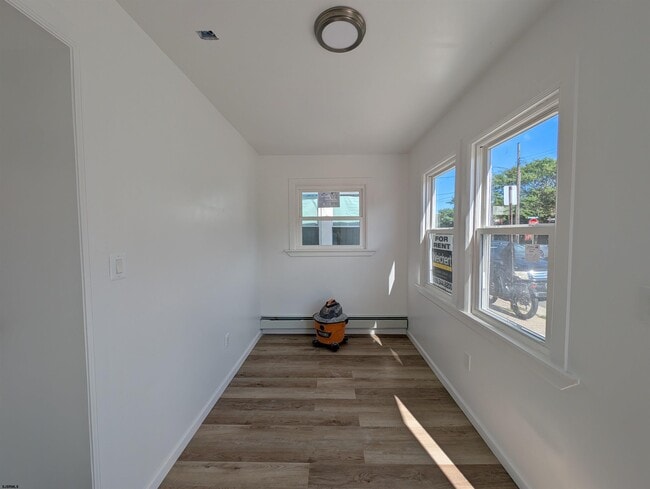 Photo - 1109 Adriatic Ave