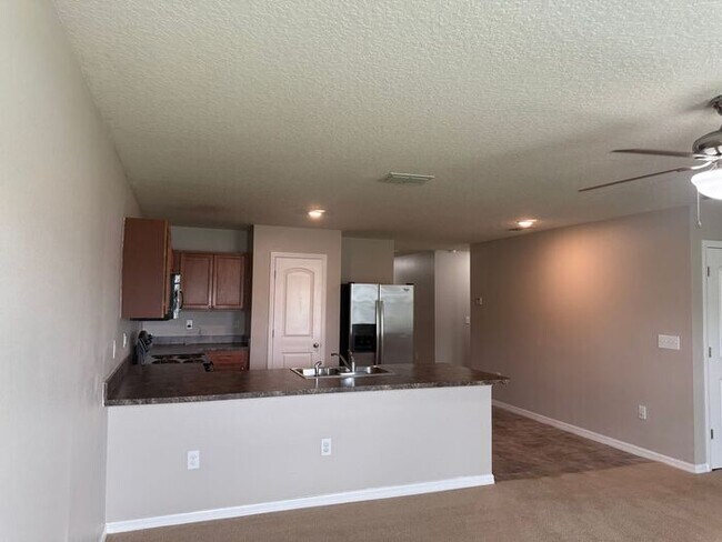 Photo - Comfortable and spacious Home in Poinciana Village 7