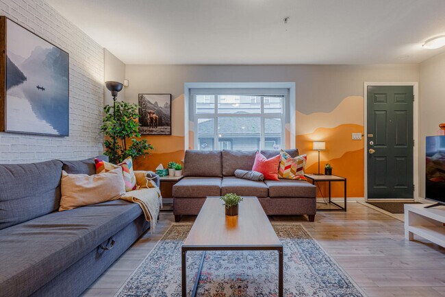 Photo - 686 E Cordova St Unit ID1263547P