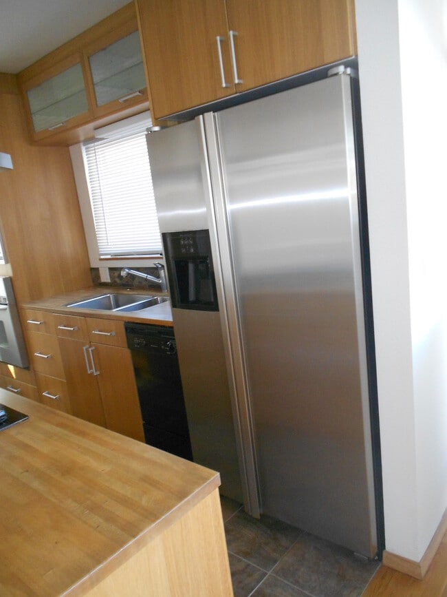 Photo - 4160 W 163rd St House