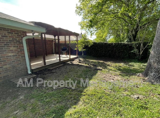 Photo - 128 Longfellow Dr