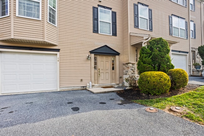 Photo - 14 Indiana Cir