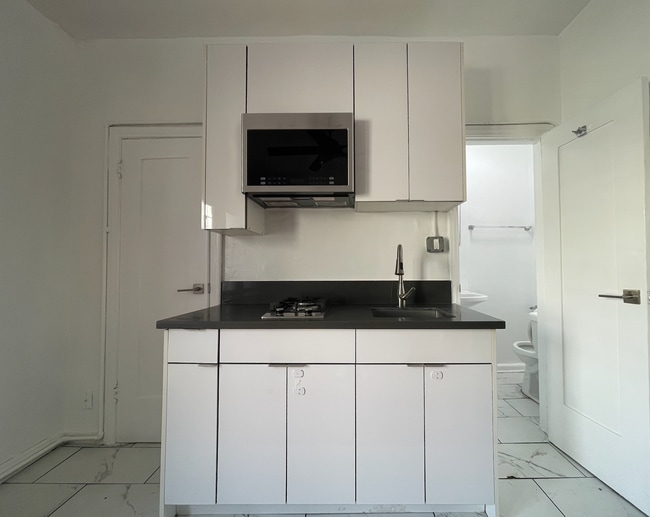 Photo - 1617 Normandie Ave Unidad 208