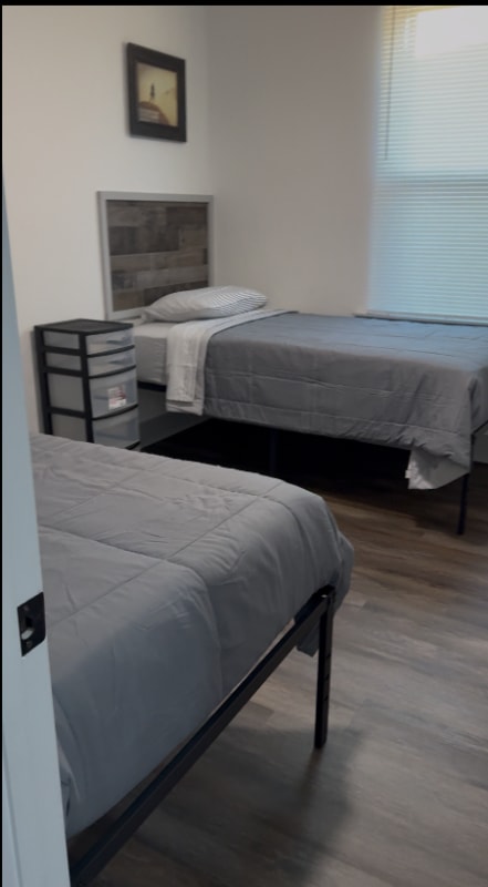 Photo - 5923 Urquhart St