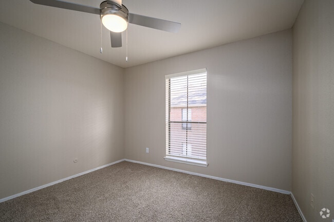1BR, 1BA - 540SF