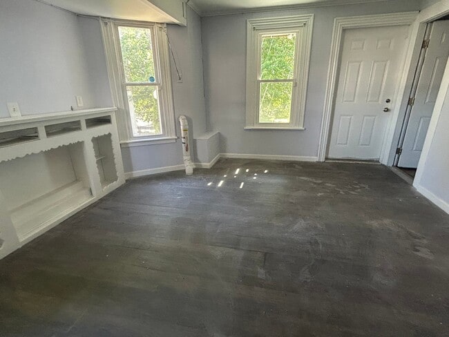 Photo - 339 N 2nd St