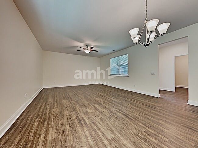 Photo - 24 Crabapple Cir