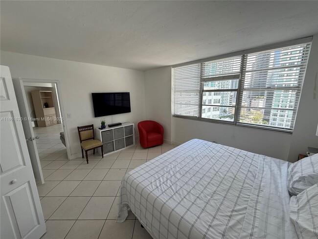 Photo - 801 Brickell Bay Dr Unit 2064