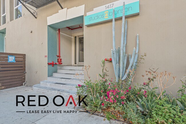 Photo - ~1 Month FREE~ Fantastic, Modern One Bedro... Unidad 205