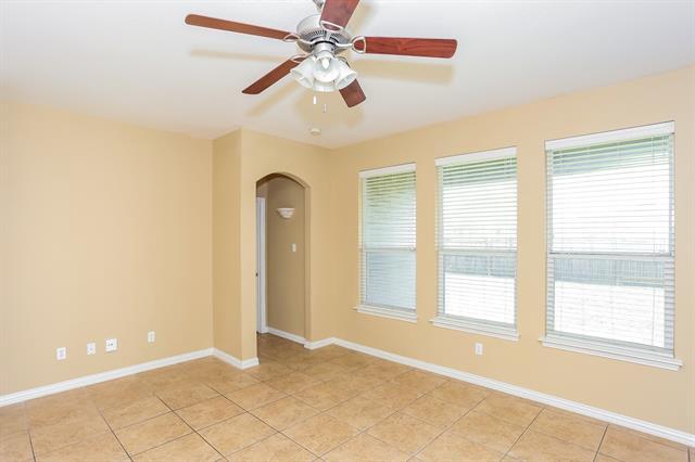 Photo - 279 Edison Ln