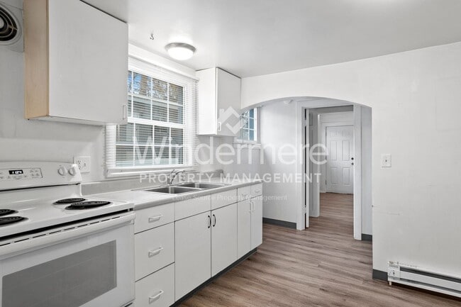 Photo - 1425 W 8th Ave Unit 01