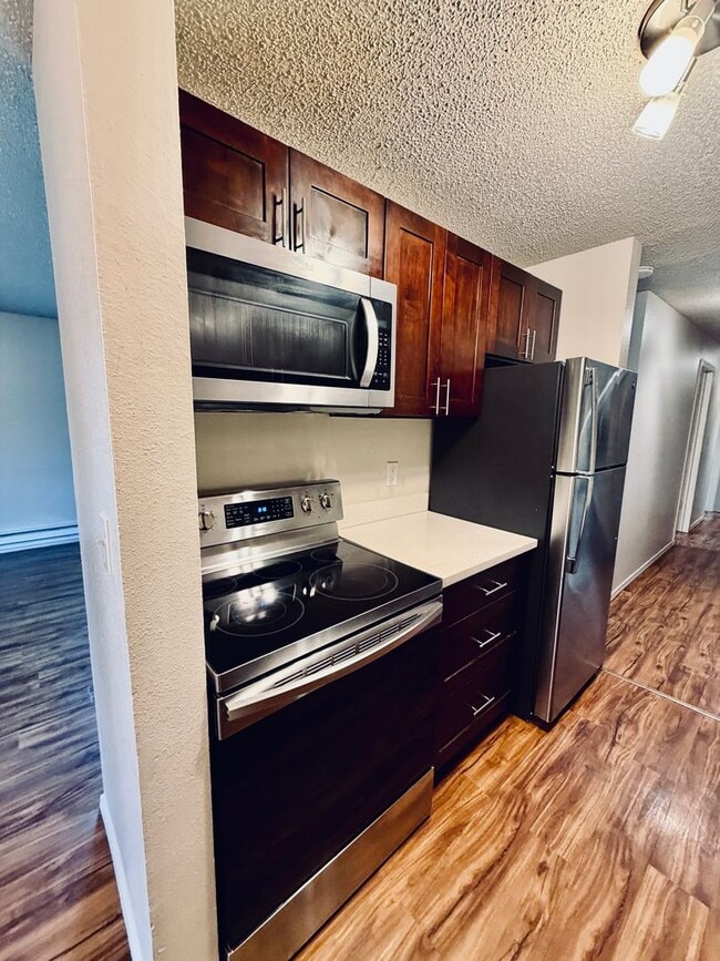 Building Photo - 6511 Apartments