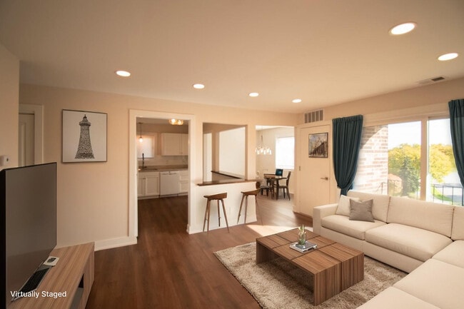 Photo - 14949 Lake View Dr Unidad 306