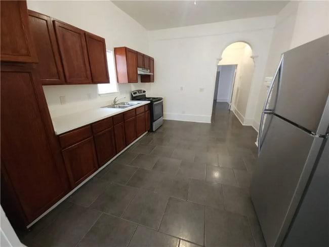 Photo - 8403 Apricot St