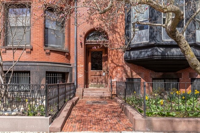 Photo - 462 Beacon St Unit 22
