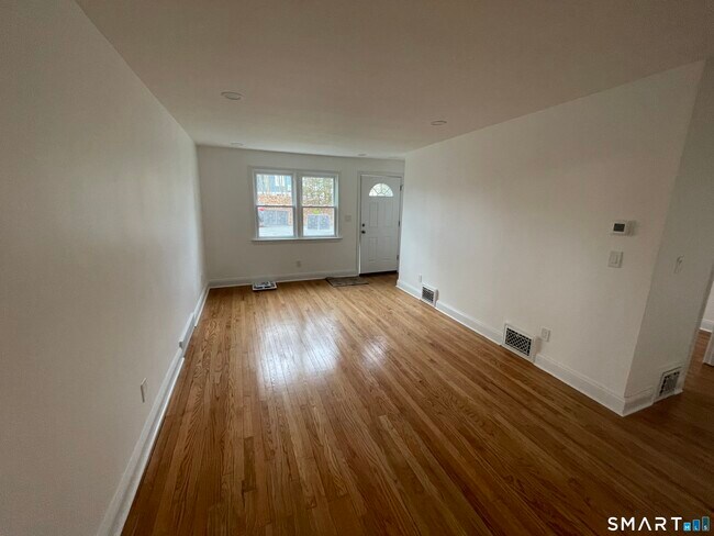 Photo - 471 Marlborough Terrace Unit 1