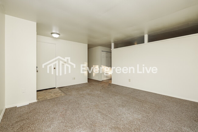 Photo - 7320 Kirkveiw Dr