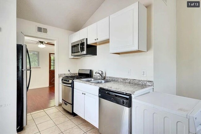 Photo - 1010 W 23rd St Unidad 12 Rental