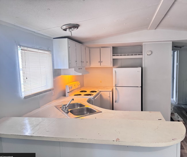 19 Kinnett Dr