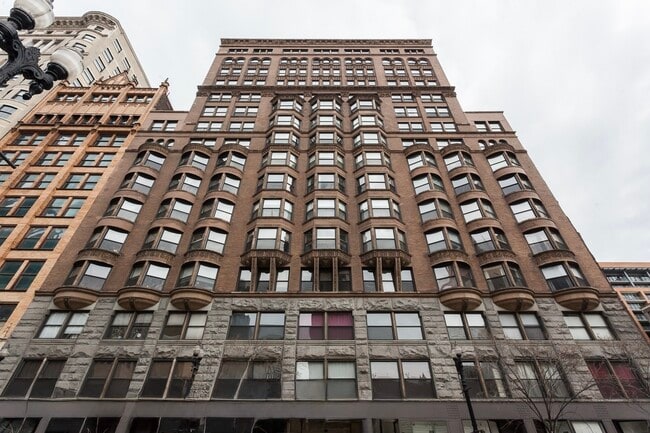Building Photo - 431 S Dearborn St Unit 707