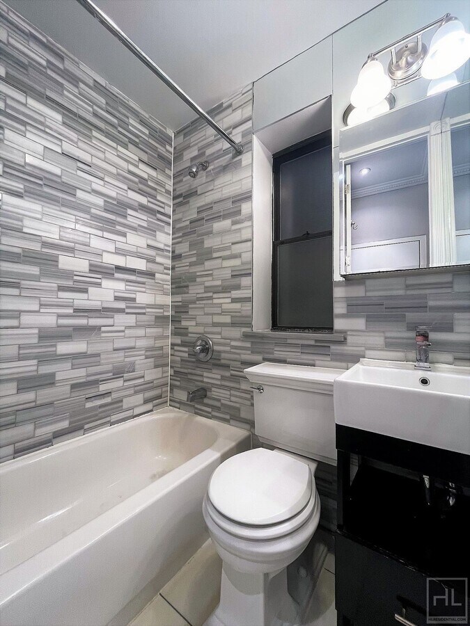 Photo - 10TH AVE. Unit 5C