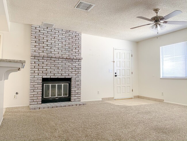 Photo - 940 W Graaf Ave Unidad A