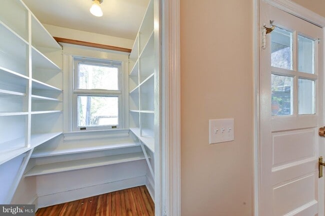 Photo - 4215 River Rd NW