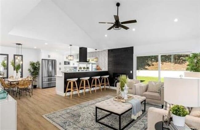 Photo - ***Open Showing on Castilla Saturday March 14th from 12pm-2pm***FOR RENT – Beautiful Single-Story...