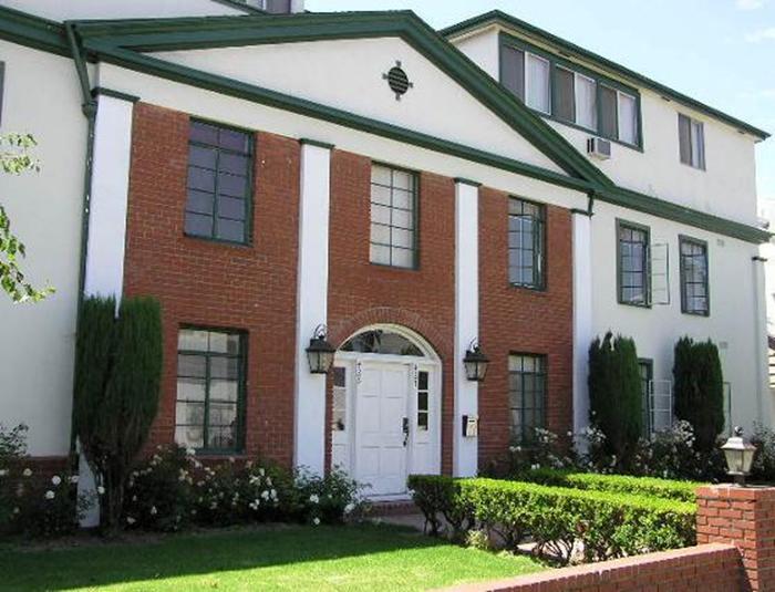 Entrance - 427 N Doheny Dr Unit 7
