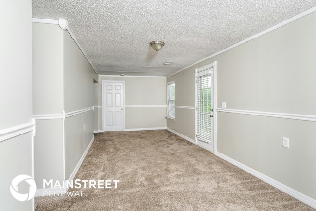 Photo - 7001 Matthews Rd