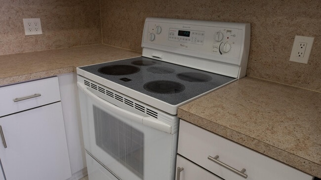 Photo - 400 SW 134th Way Unidad 302f