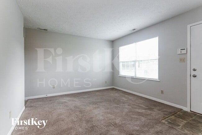 Photo - 5639 Dry Den Dr