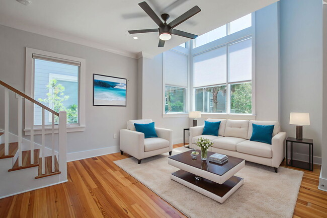 Photo - 21 Charlotte St