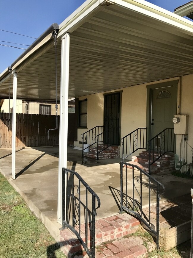 Photo - Adorable House in North Bakersfield!