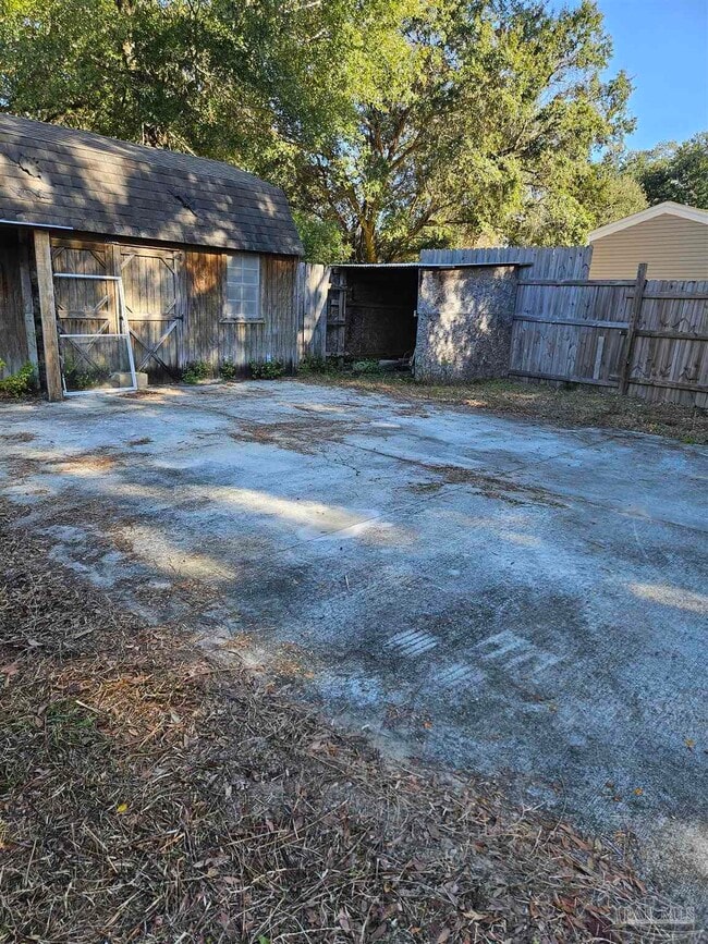 Photo - 4240 Ewell St