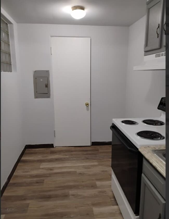 Photo - Studio apartment available Unit 10-1D