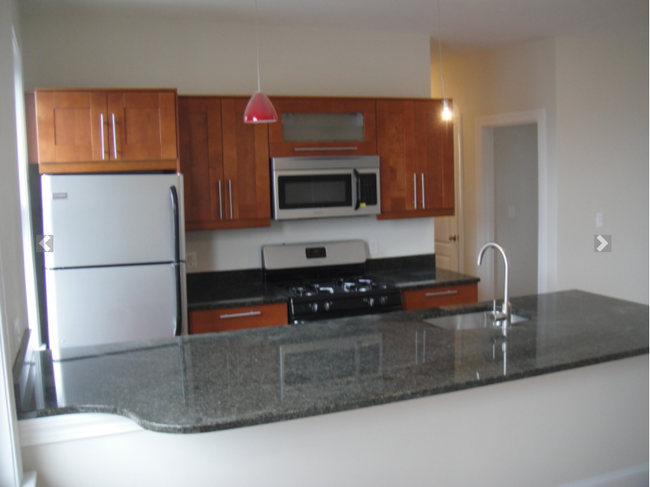 Building Photo - 12 Wensley St Rental