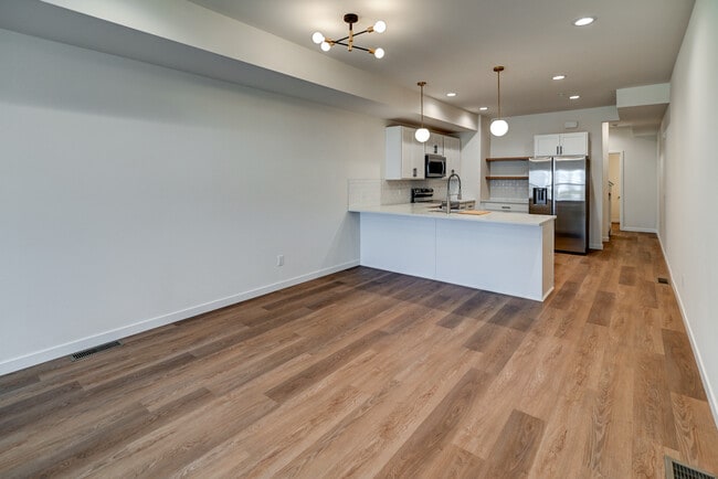 Photo - 4873 Lacy Rd