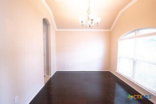 Photo - 229 Primrose Way