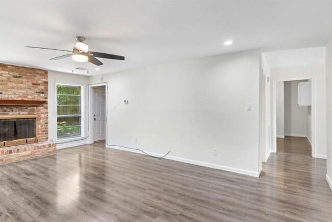 Photo - 7019 Oak Bough Dr