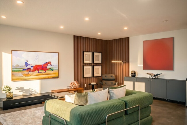 613-613 3 Ave NE Unit SI ID1634060P