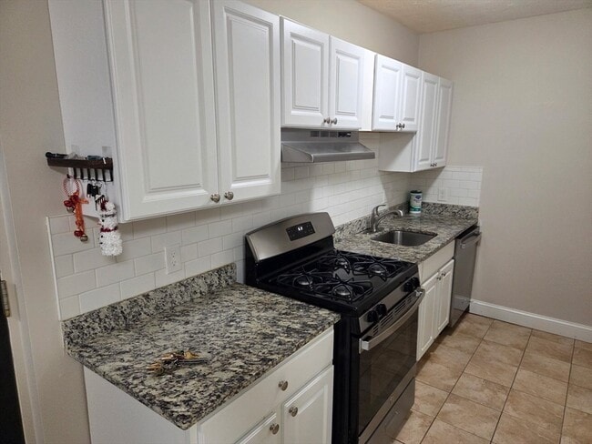 Photo - 25 Ekman St Unit 13 E